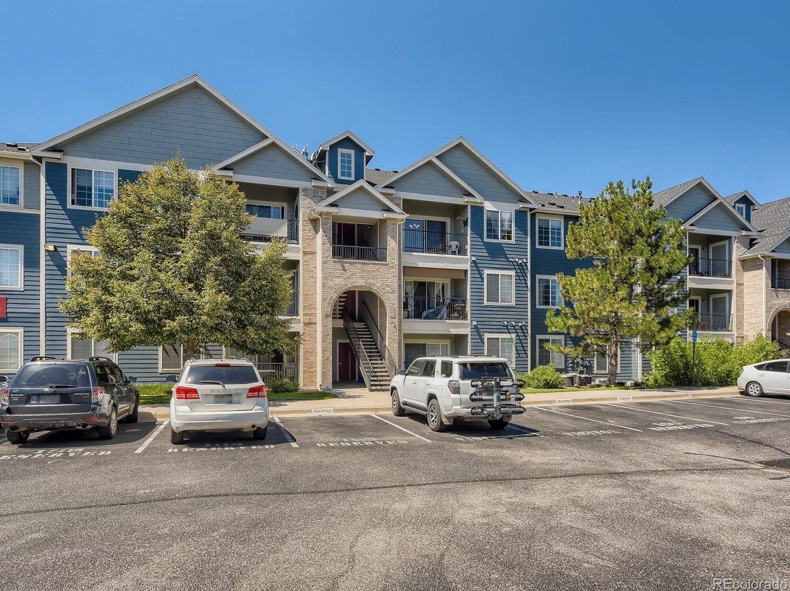 4451 Ammons St, Littleton CO 80123-5449 exterior