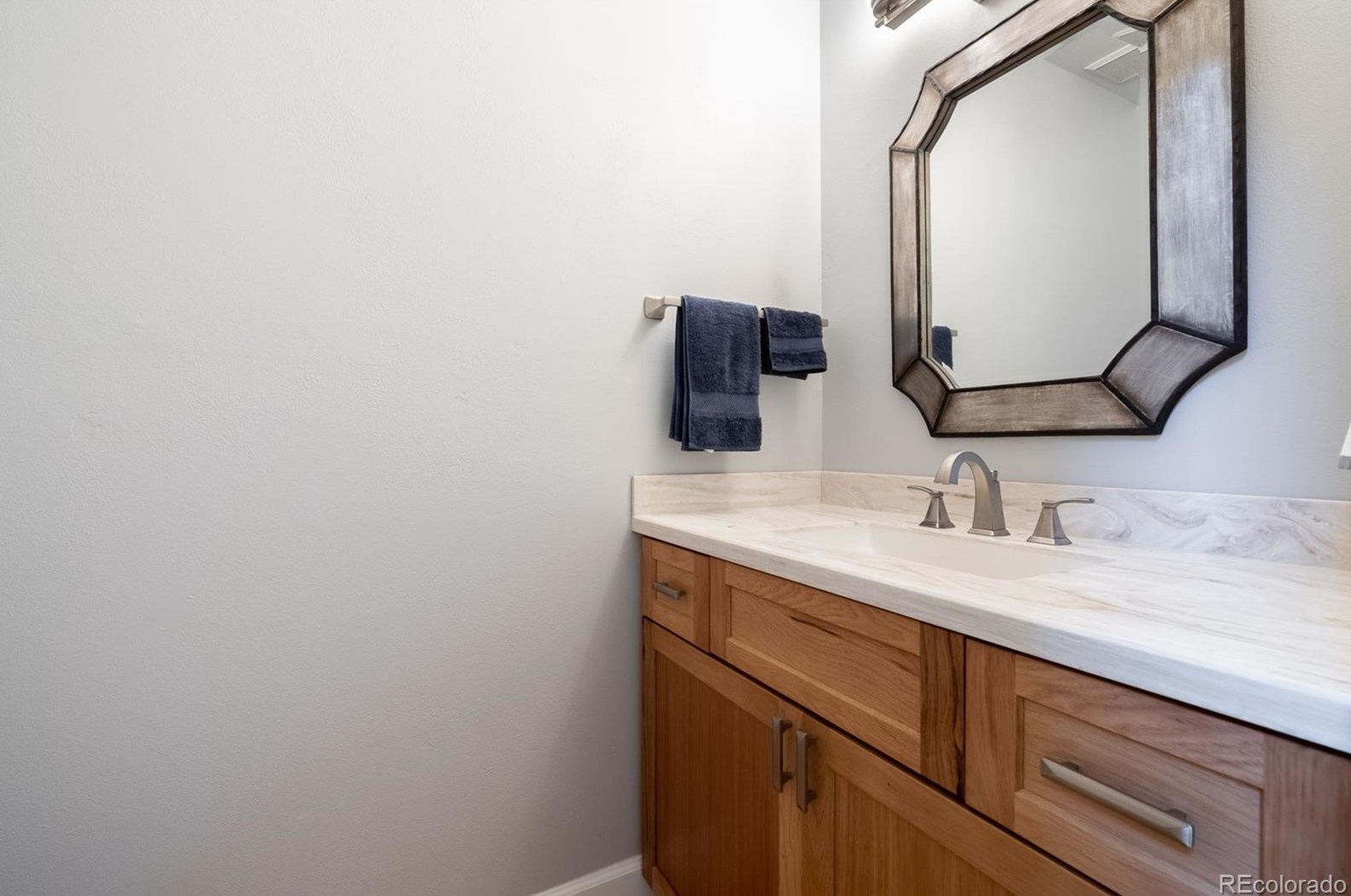 6818 Hudson St, Littleton CO 80122-2343 exterior