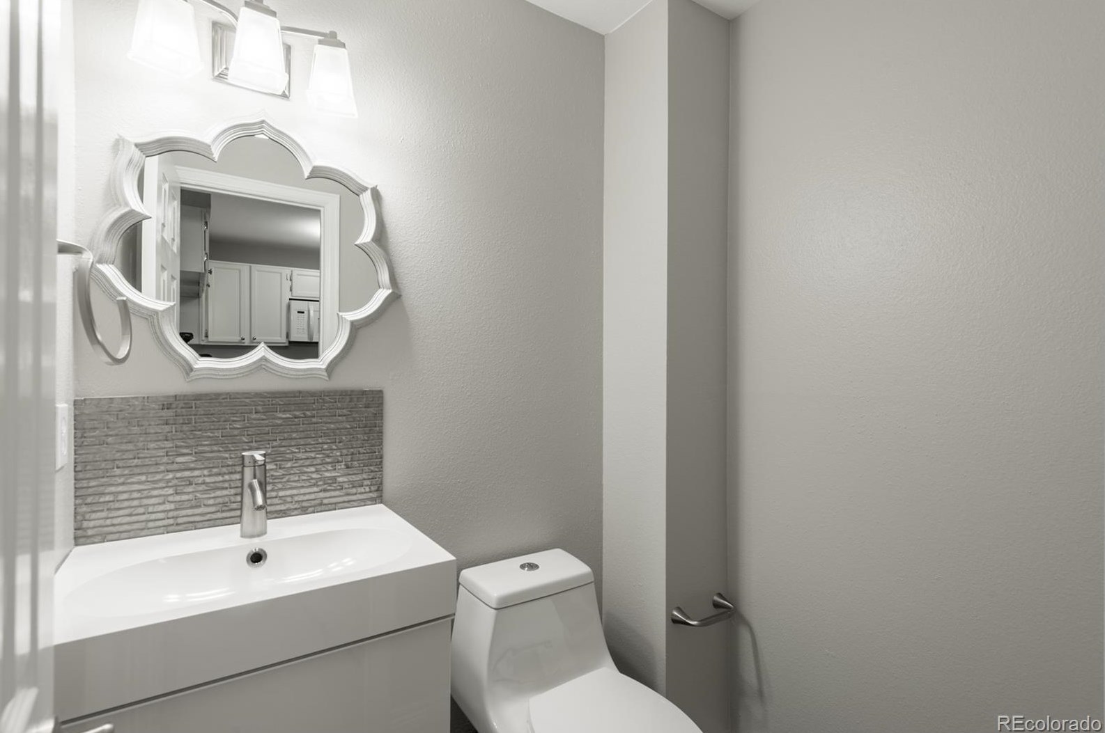 9354 Cattail Ct, Littleton CO 80126-2738 exterior