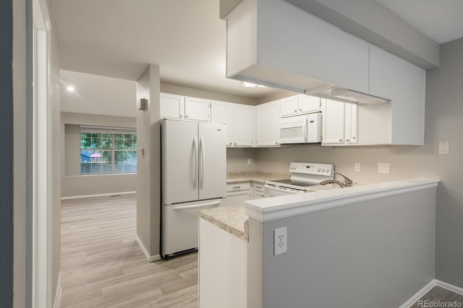 9354 Cattail Ct, Littleton CO 80126-2738 exterior