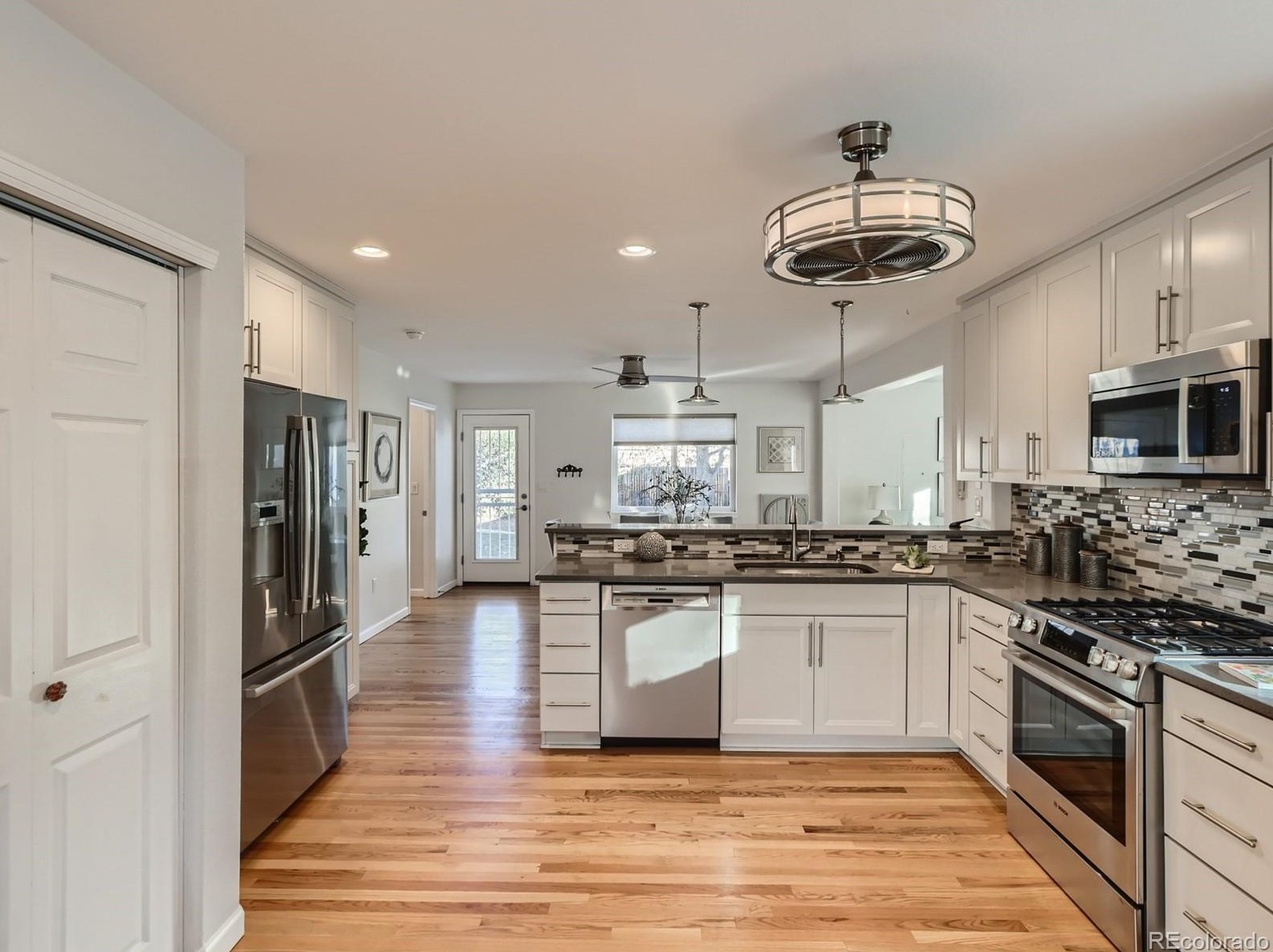 6462 Spotswood St, Littleton CO  80120-3147 exterior