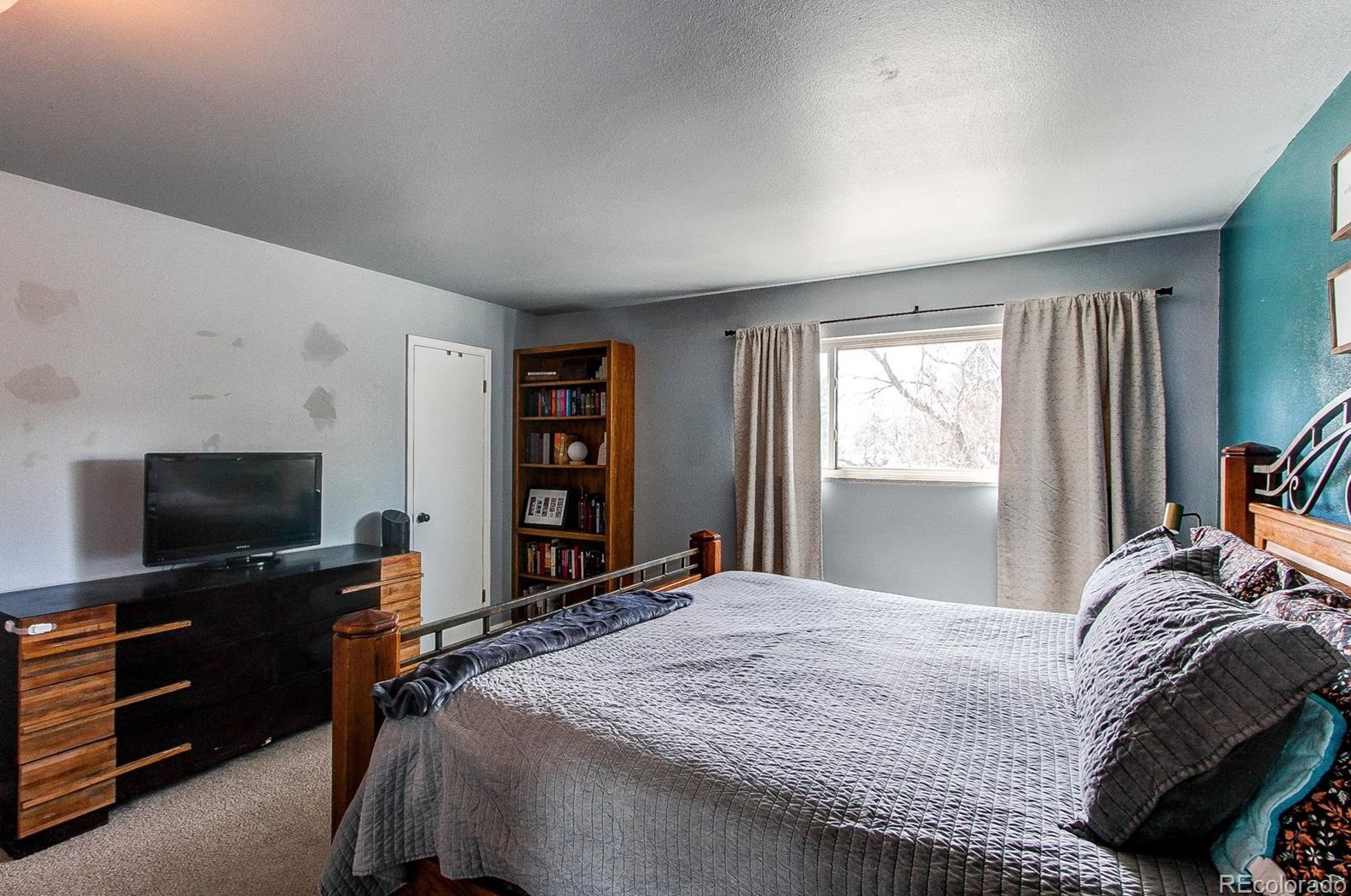 4241 Ponds Cir, Littleton CO  80123-6563 exterior