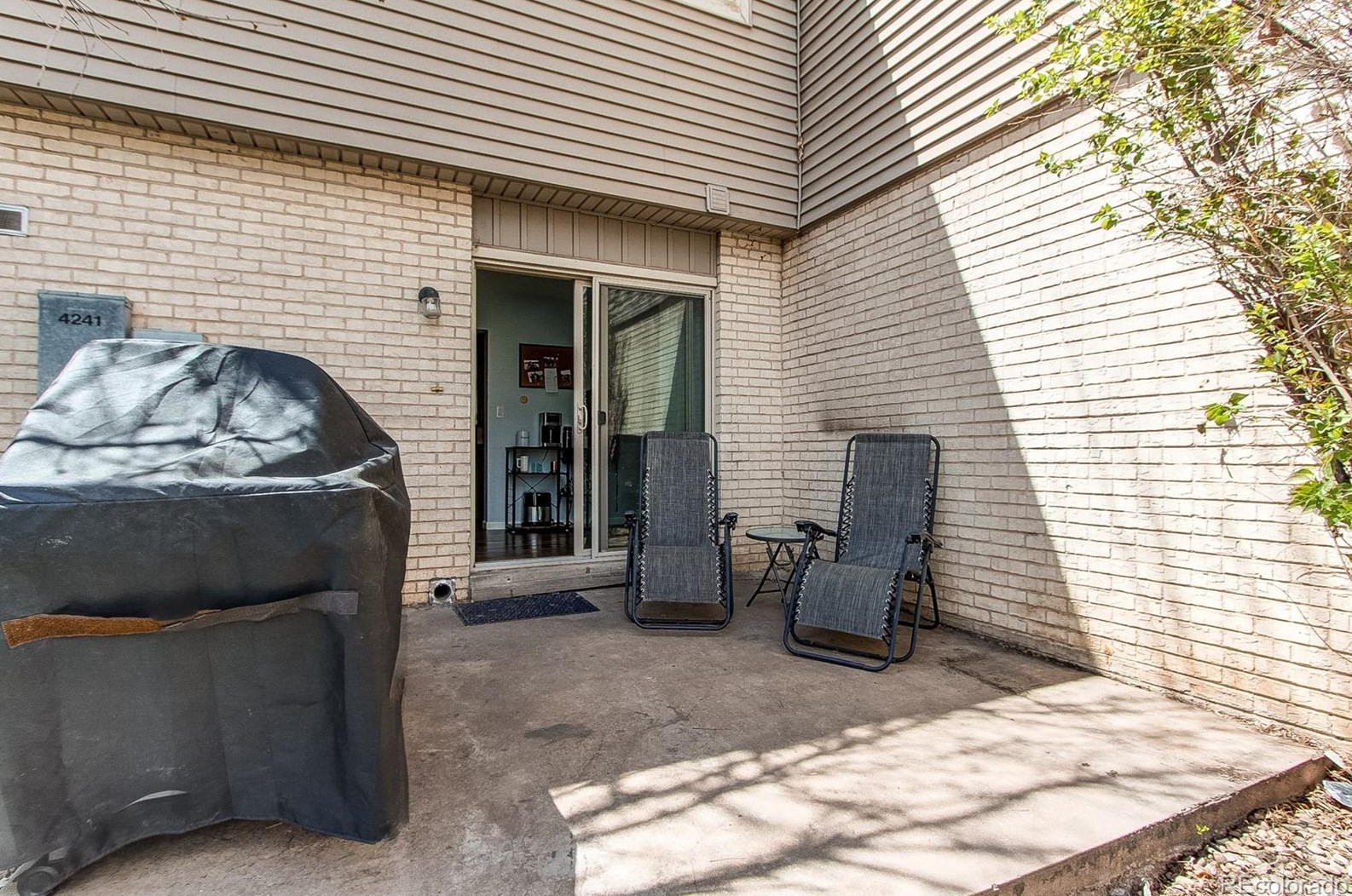 4241 Ponds Cir, Littleton CO  80123-6563 exterior