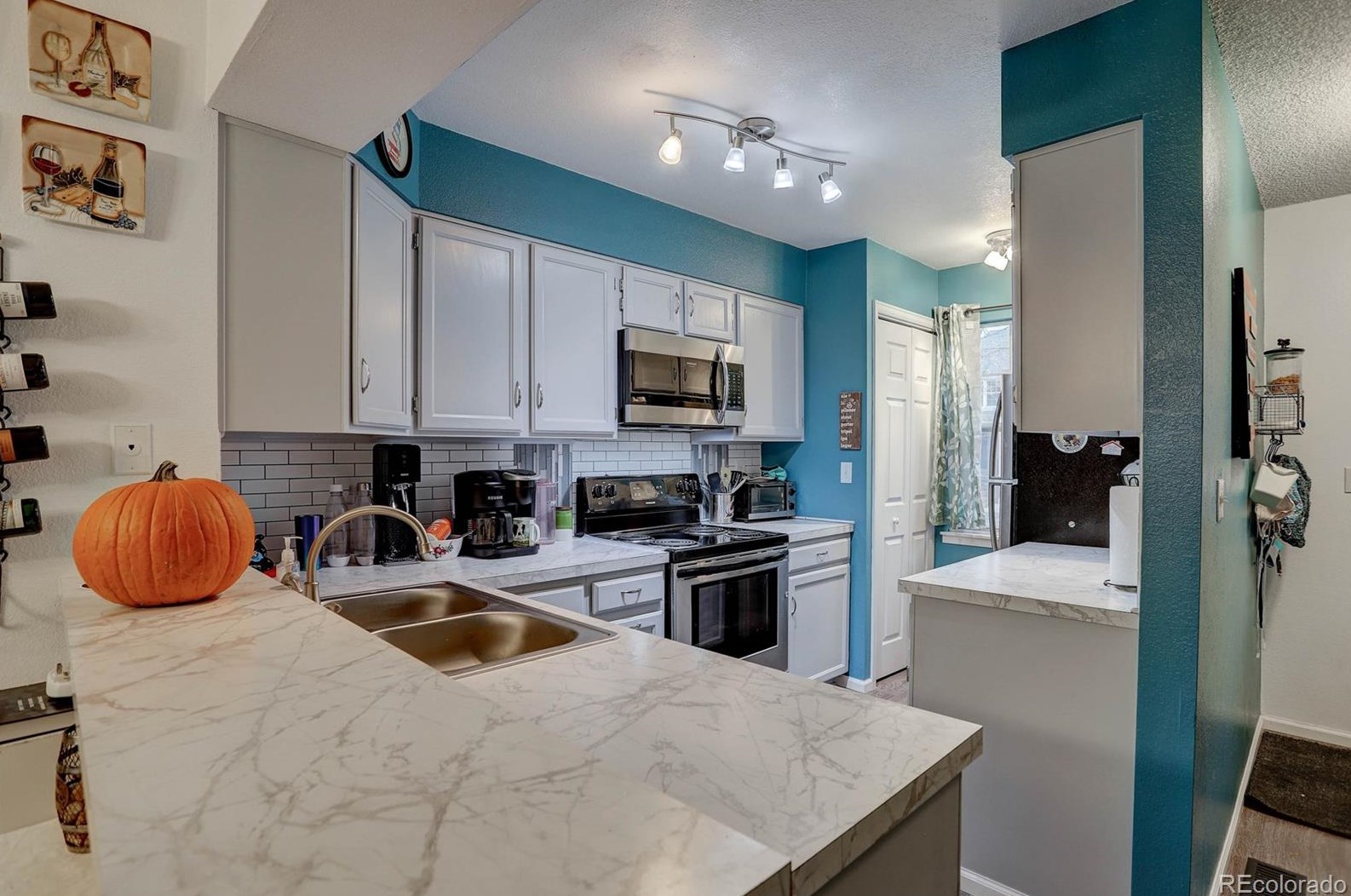 8228 Fillmore Cir, Littleton CO 80122-3437 exterior