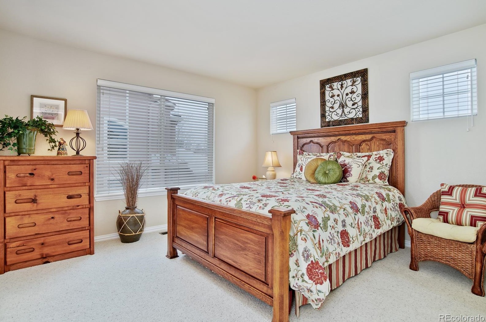 1365 Peninsula Cir, Castle Rock CO 80104-3710 exterior