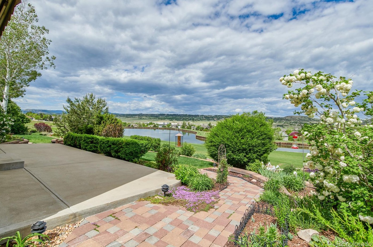 1365 Peninsula Cir, Castle Rock CO 80104-3710 exterior