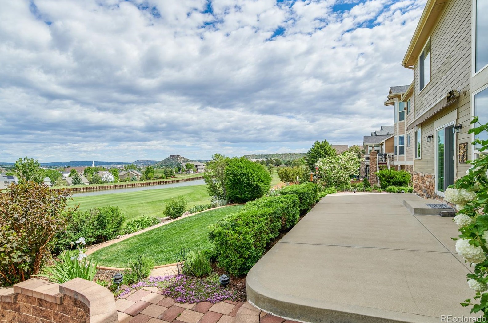 1365 Peninsula Cir, Castle Rock CO 80104-3710 exterior