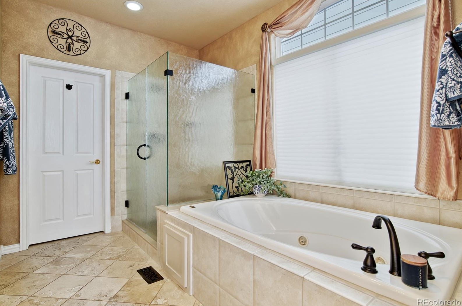 1365 Peninsula Cir, Castle Rock CO 80104-3710 exterior