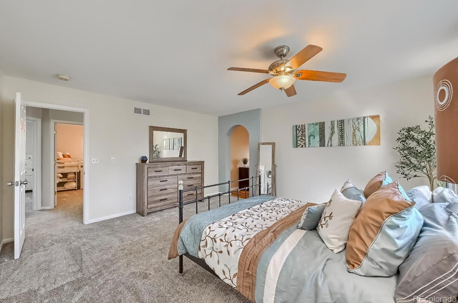 9742 Whitecliff Pl, Littleton CO 80129-5748 exterior