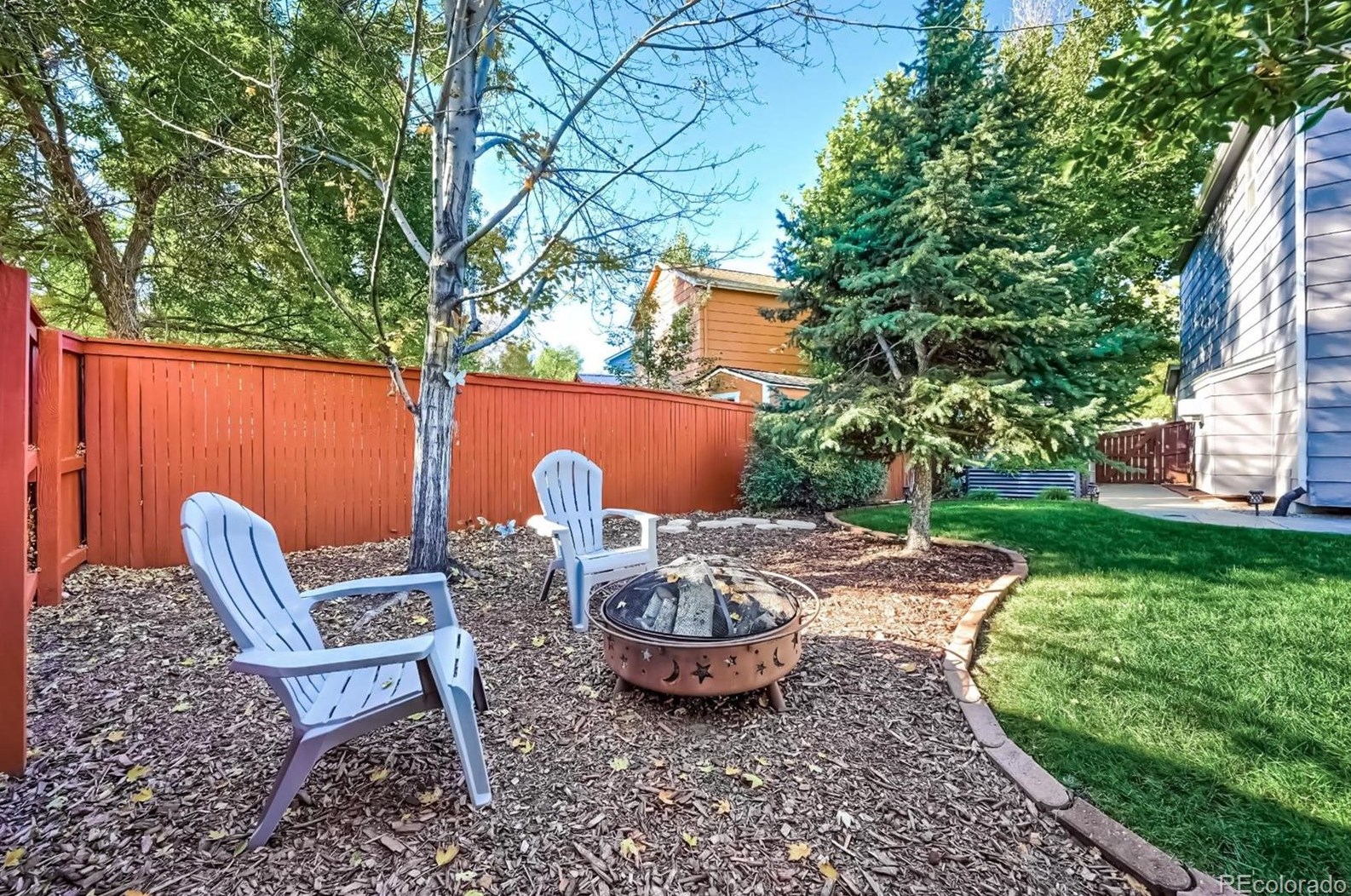 9742 Whitecliff Pl, Littleton CO 80129-5748 exterior