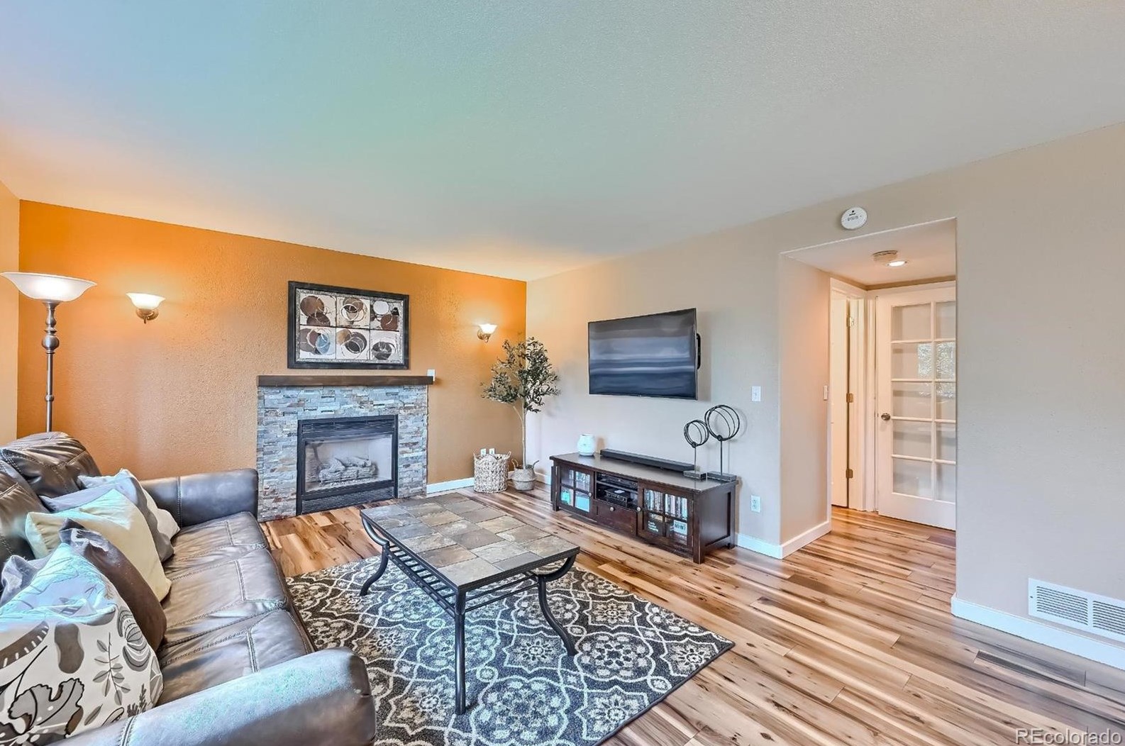 9742 Whitecliff Pl, Littleton CO 80129-5748 exterior