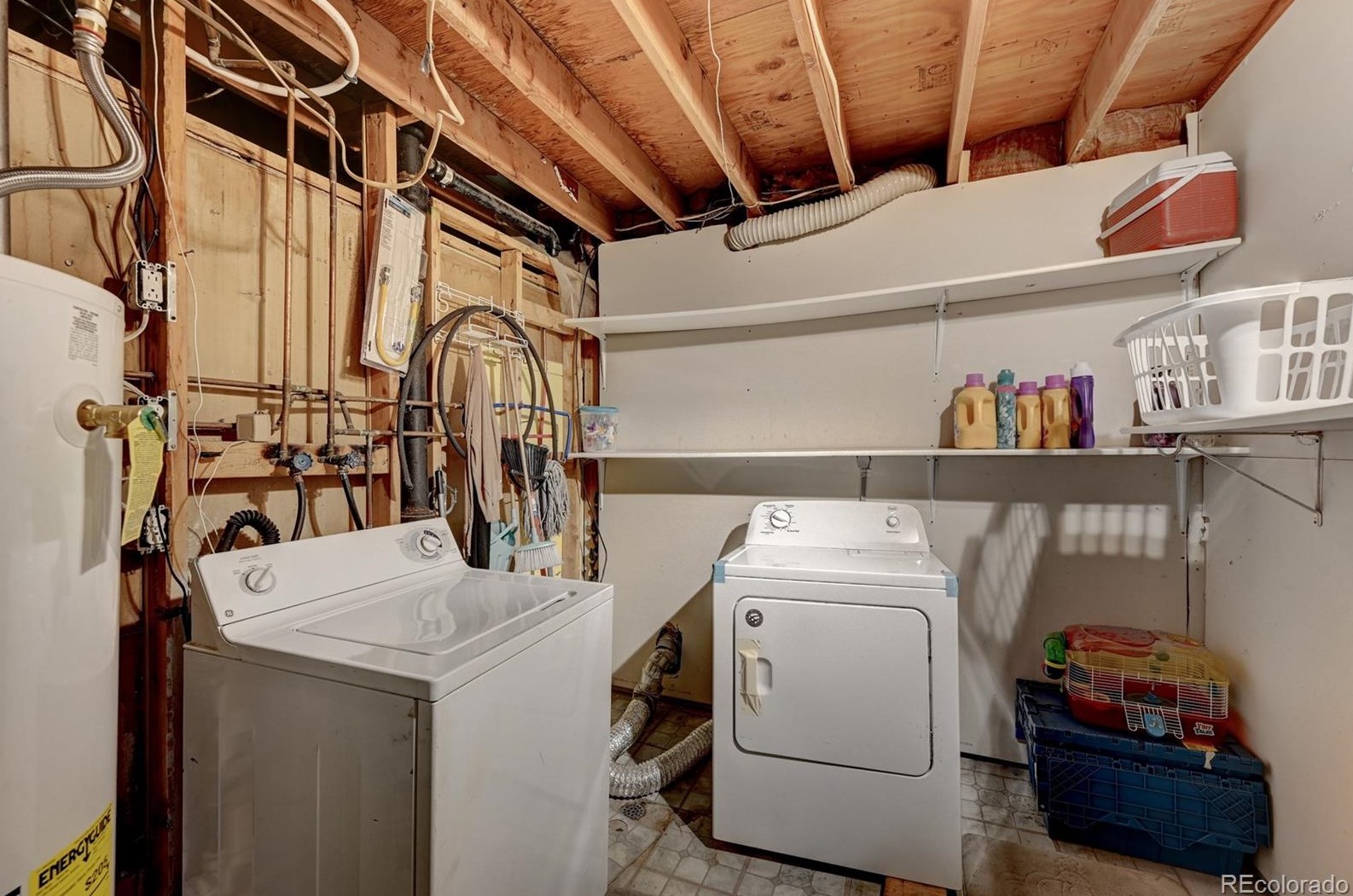 5452 Quari St, Denver CO 80011-1809 exterior