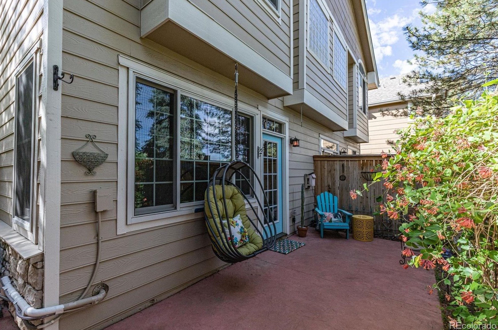 1421 Carlyle Park Cir, Littleton CO 80129-6973 exterior