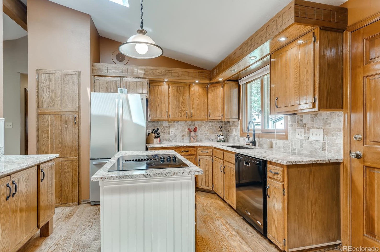 7026 Dudley Dr, Arvada CO  80004-1744 exterior