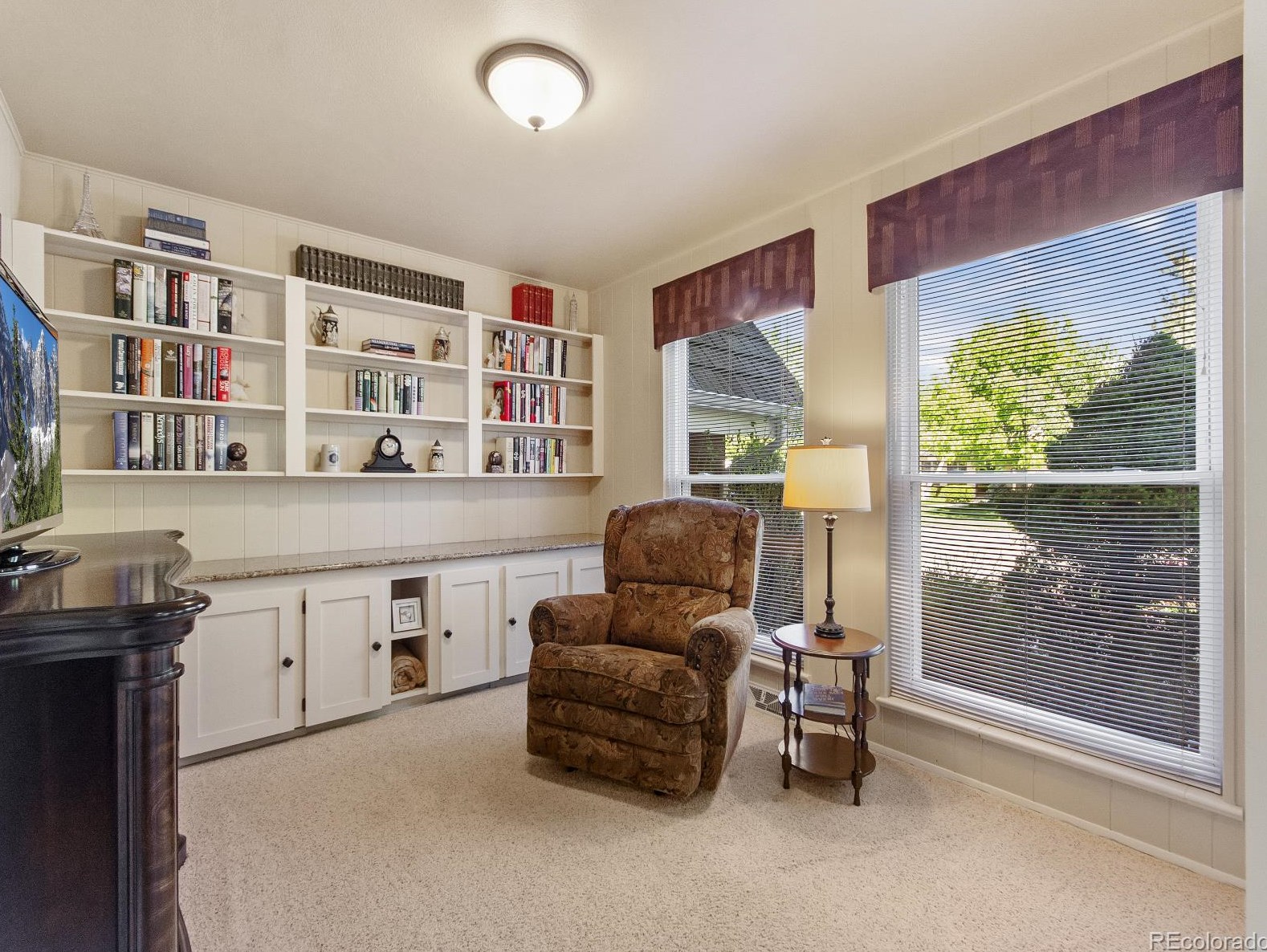 5466 Portland Dr, Littleton CO 80128-3946 exterior