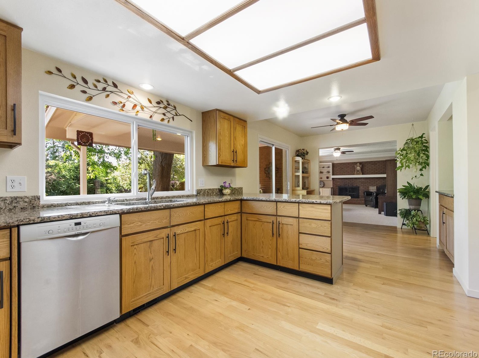 5466 Portland Dr, Littleton CO 80128-3946 exterior