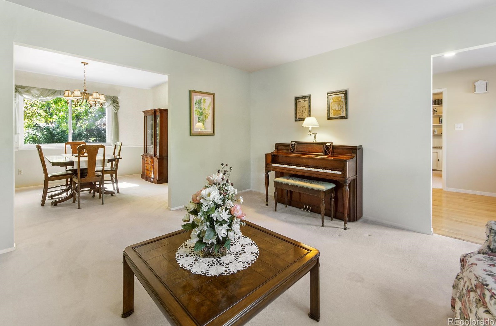 5466 Portland Dr, Littleton CO 80128-3946 exterior