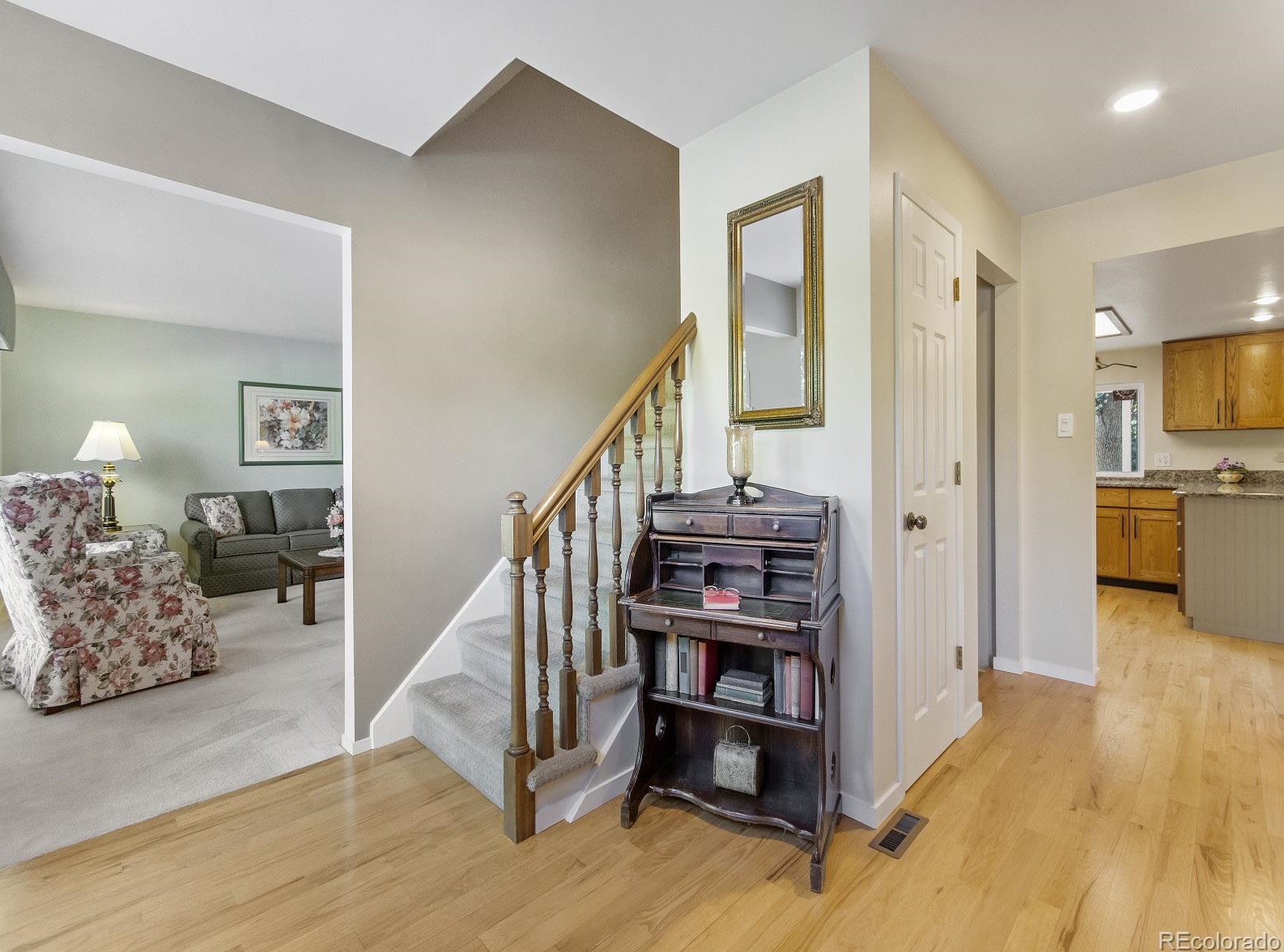 5466 Portland Dr, Littleton CO 80128-3946 exterior