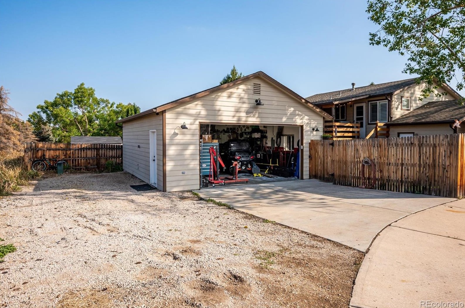 6453 Johnson St, Littleton CO 80127-8592 exterior