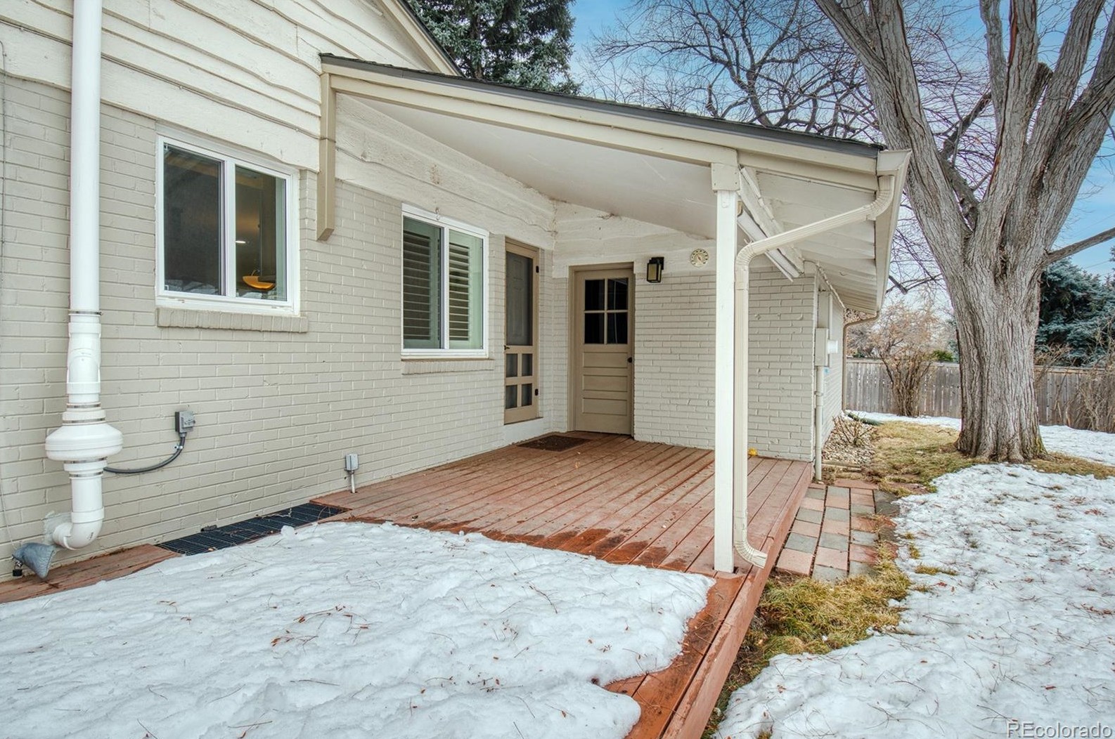 5945 Race St, Littleton CO  80121-2651 exterior