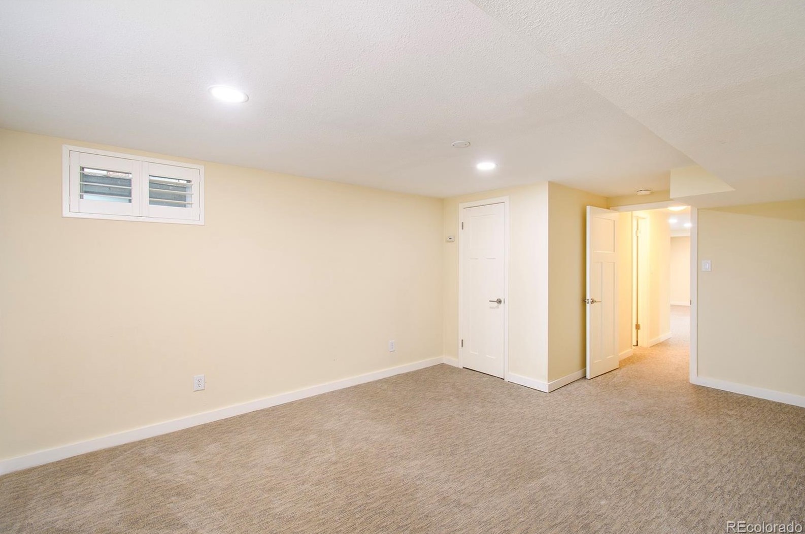 5945 Race St, Littleton CO  80121-2651 exterior