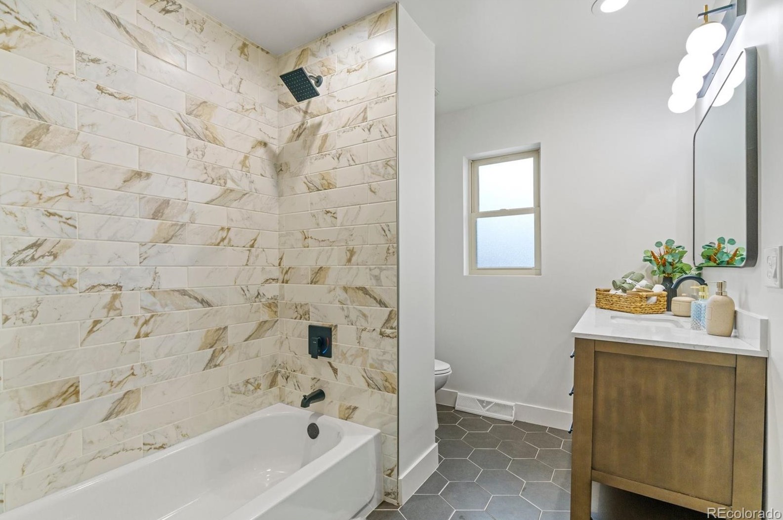 6353 Elati St, Littleton CO  80120-3333 exterior