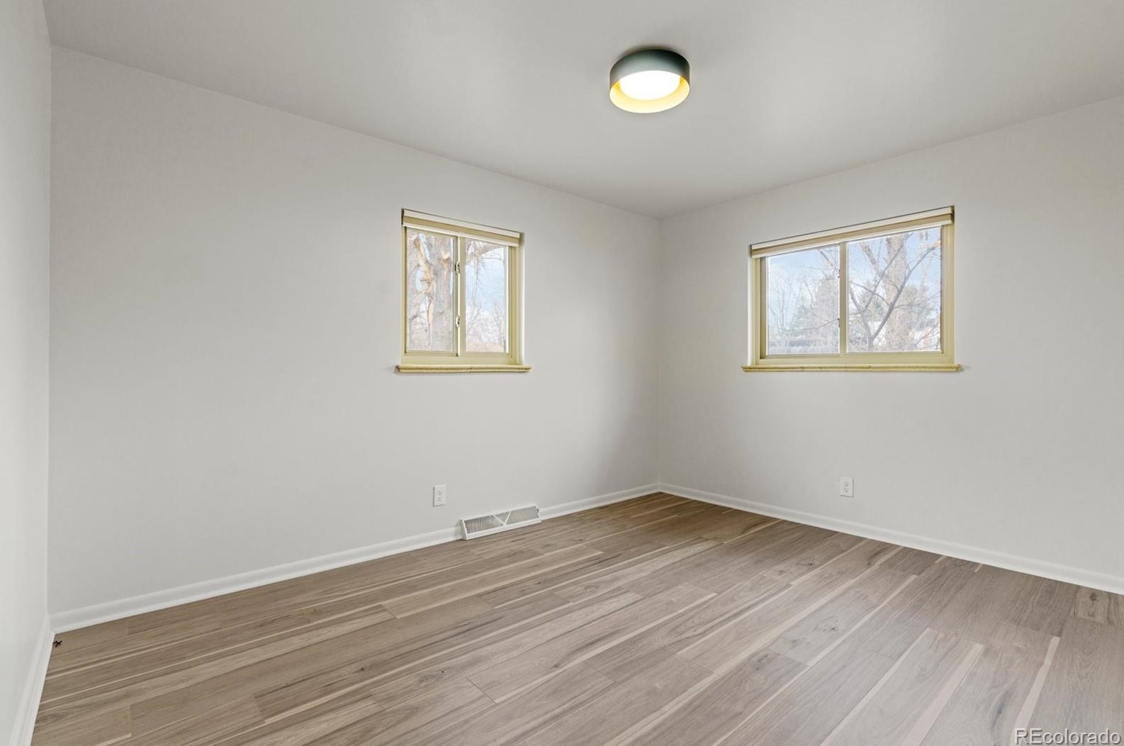 6353 Elati St, Littleton CO  80120-3333 exterior