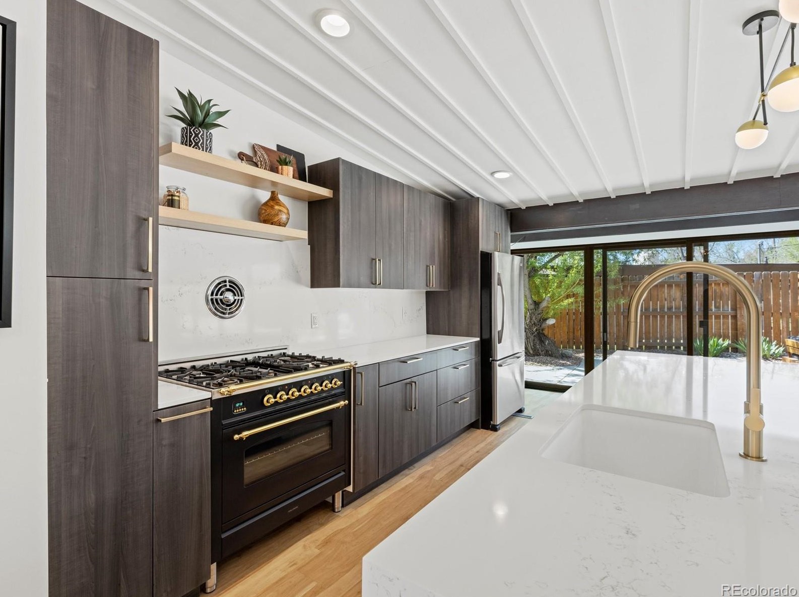 5425 Lowell Blvd, Littleton CO  80123-2933 exterior