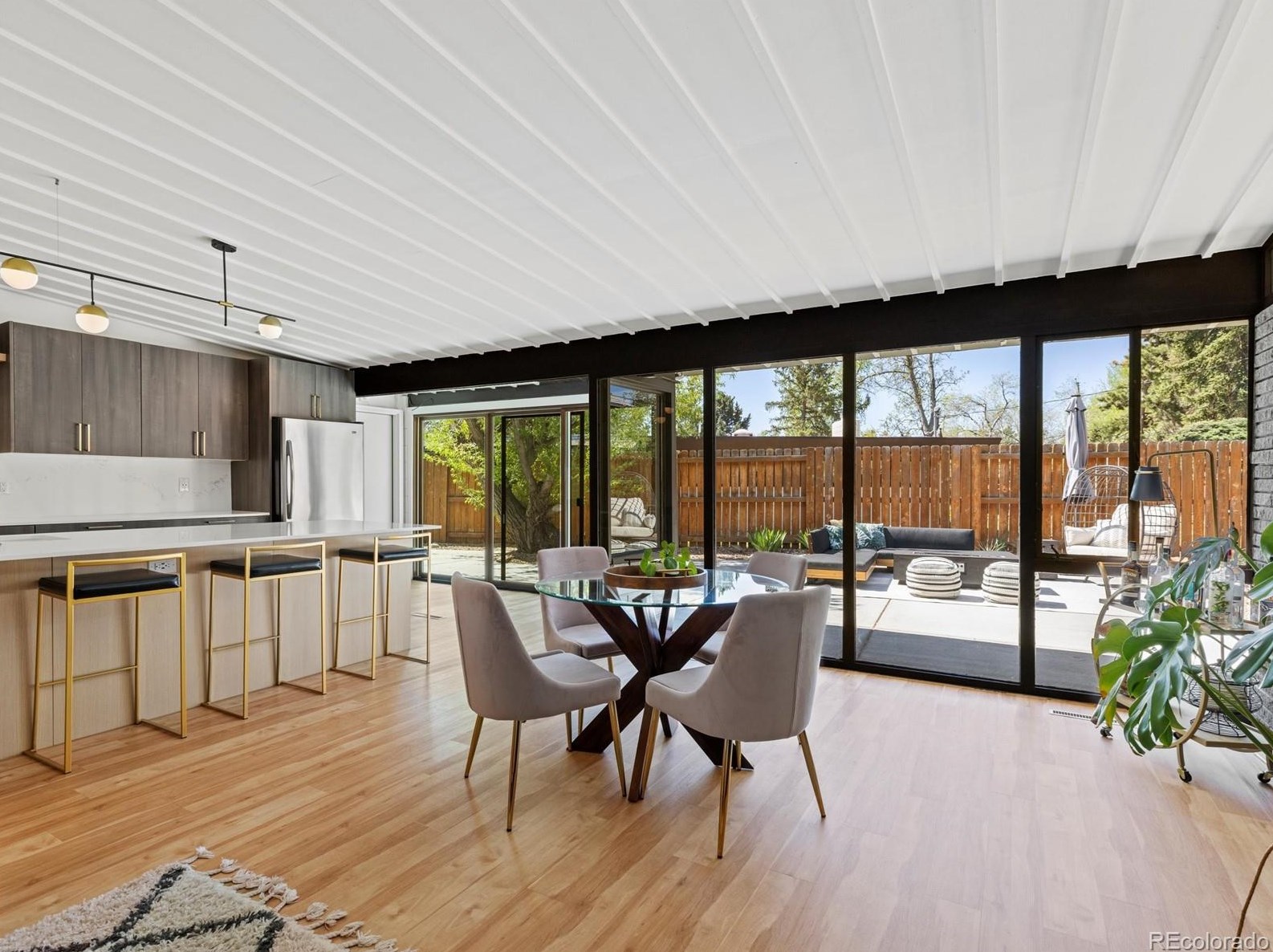 5425 Lowell Blvd, Littleton CO  80123-2933 exterior