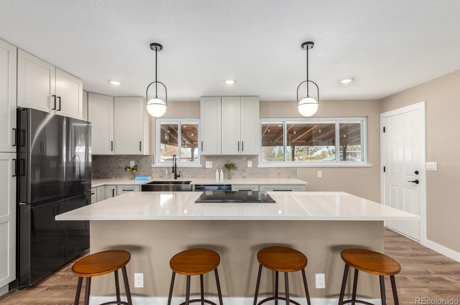 39 Fair Ave, Littleton CO  80120-2813 exterior