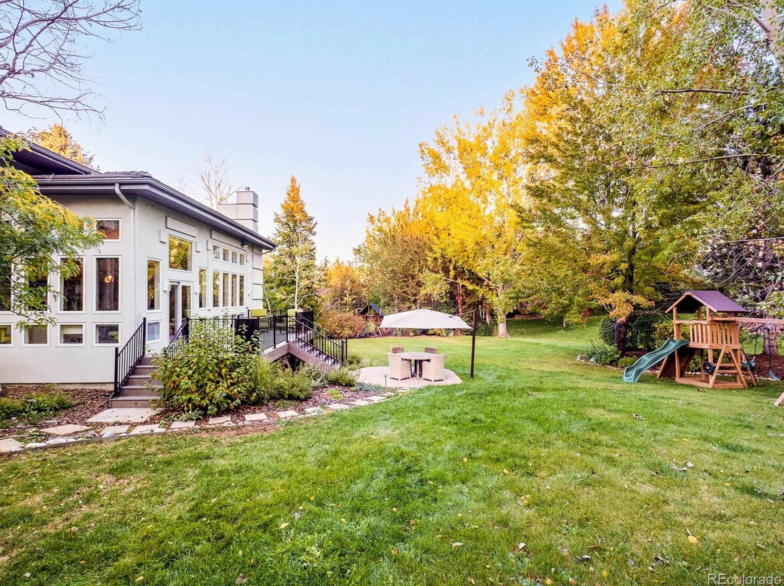 5780 Forest St, Littleton CO 80121-2138 exterior