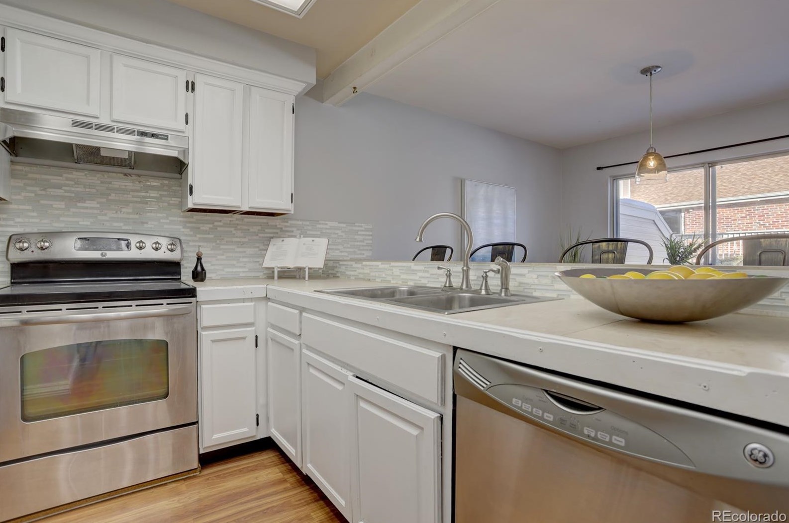 14121 Radcliff Cir, Denver CO  80015-1246 exterior