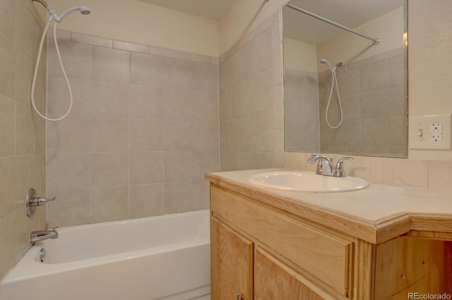 14121 Radcliff Cir, Denver CO  80015-1246 exterior