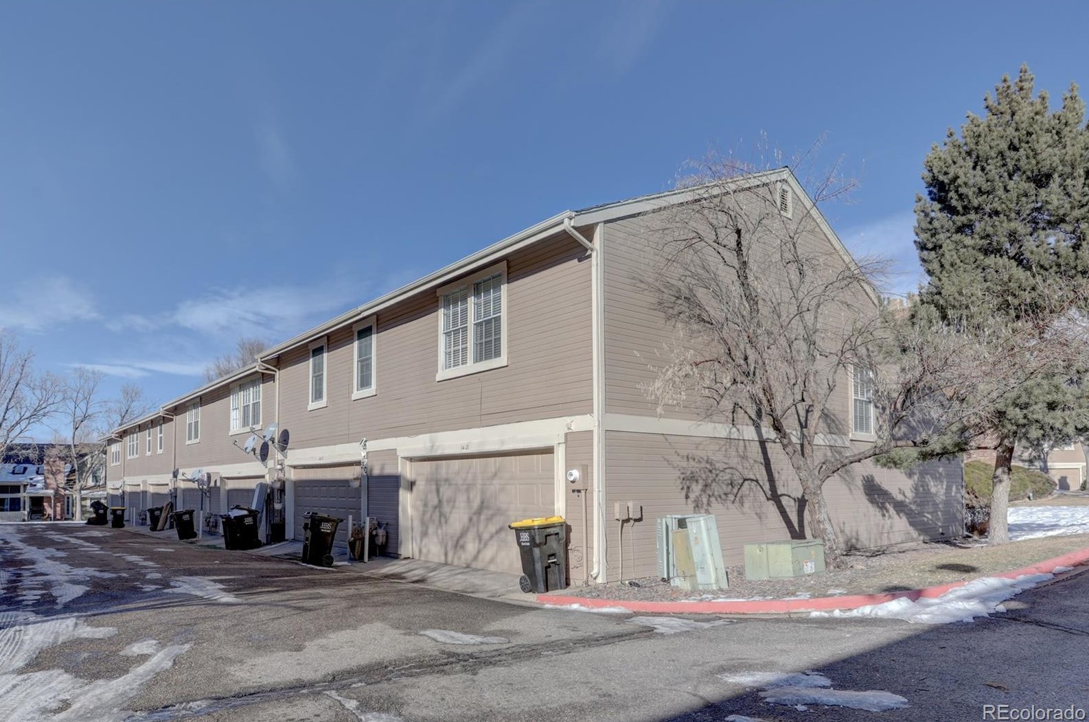 14121 Radcliff Cir, Denver CO  80015-1246 exterior