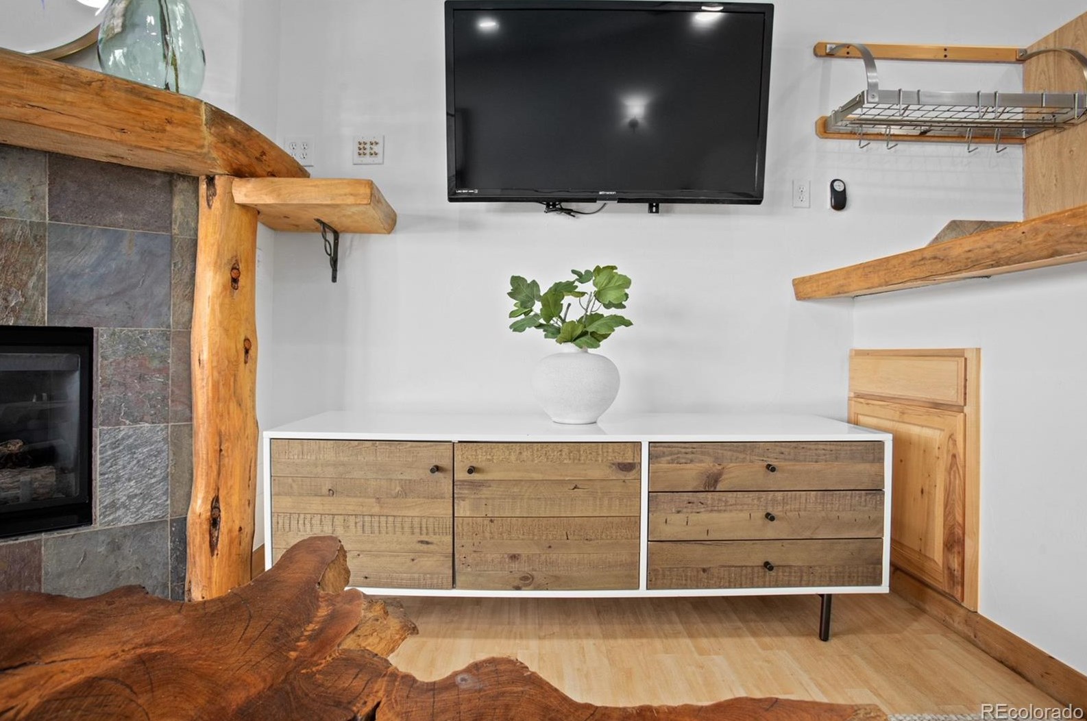 3027 Columbine Dr, Steamboat Springs CO 80487-2346 exterior