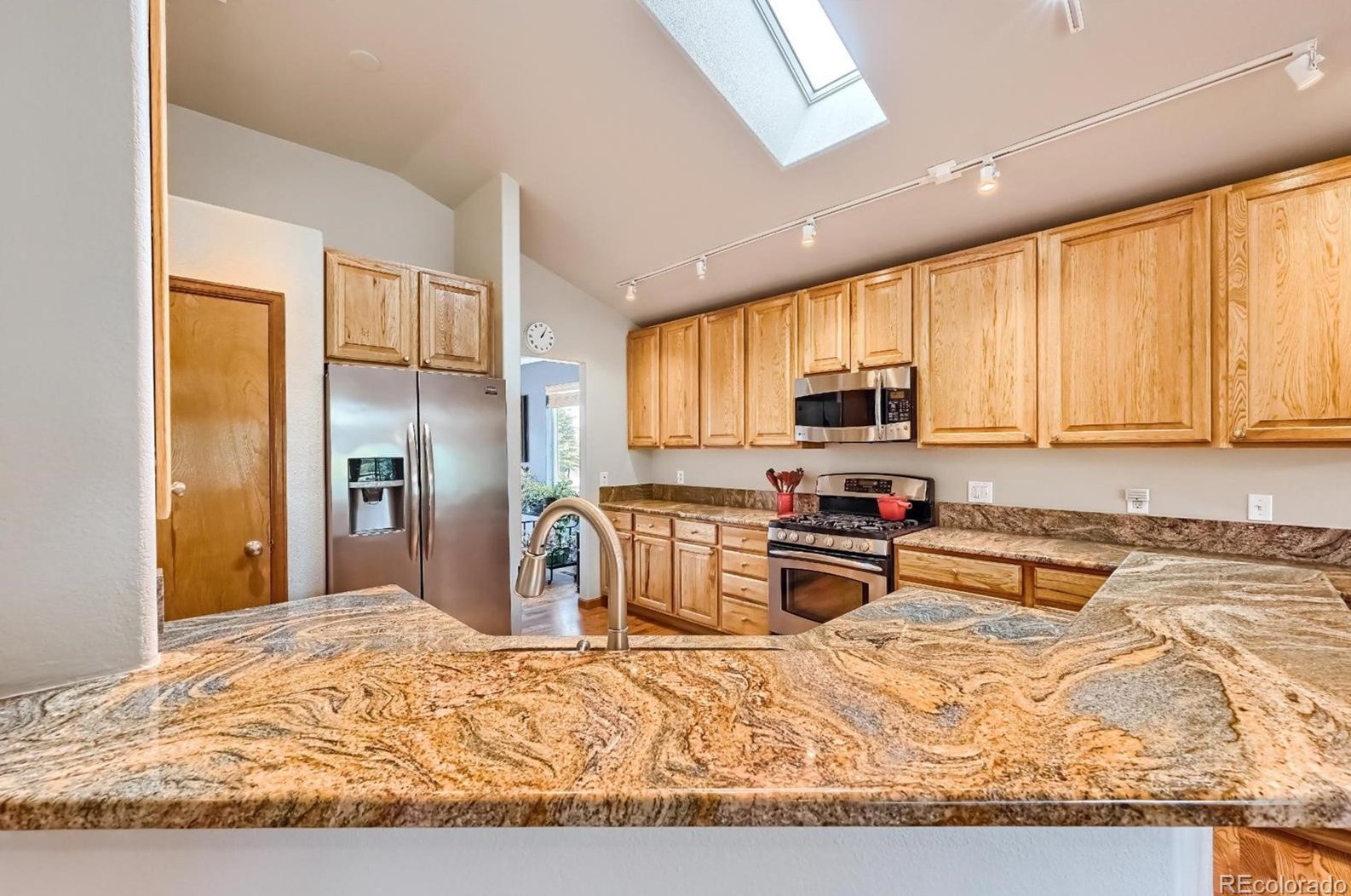 1686 Marsh Hawk Cir, Castle Rock CO  80109-3519 exterior