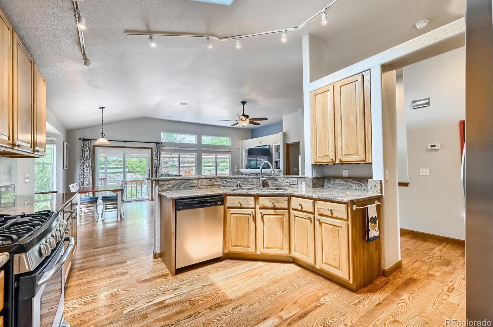 1686 Marsh Hawk Cir, Castle Rock CO  80109-3519 exterior