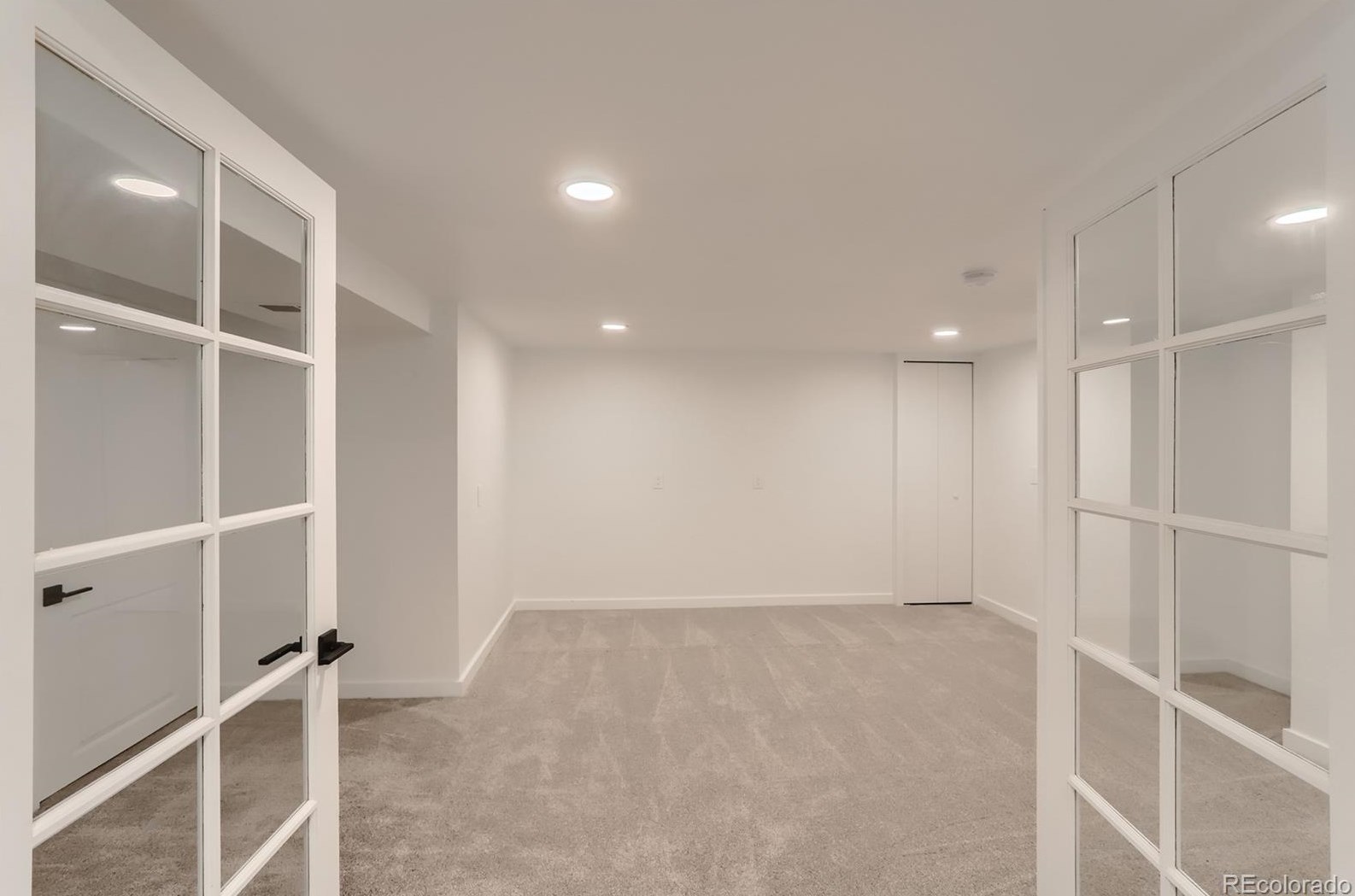 8164 Cody Ct, Arvada CO  80005-2420 exterior