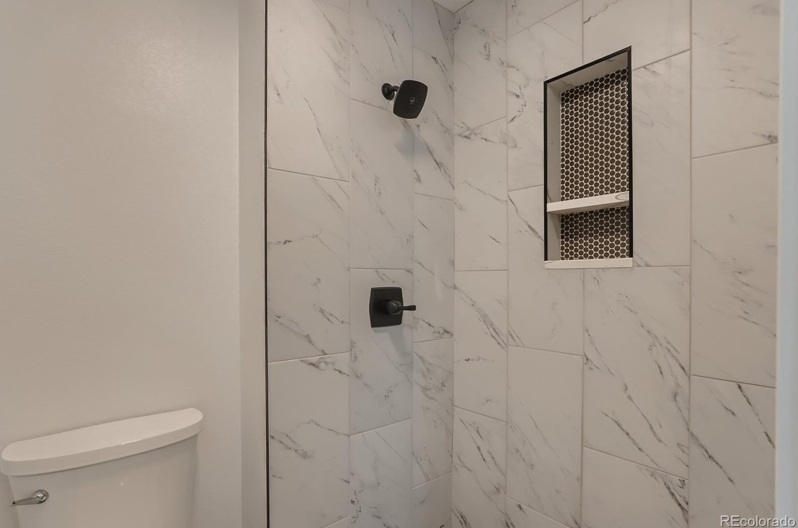 8164 Cody Ct, Arvada CO  80005-2420 exterior