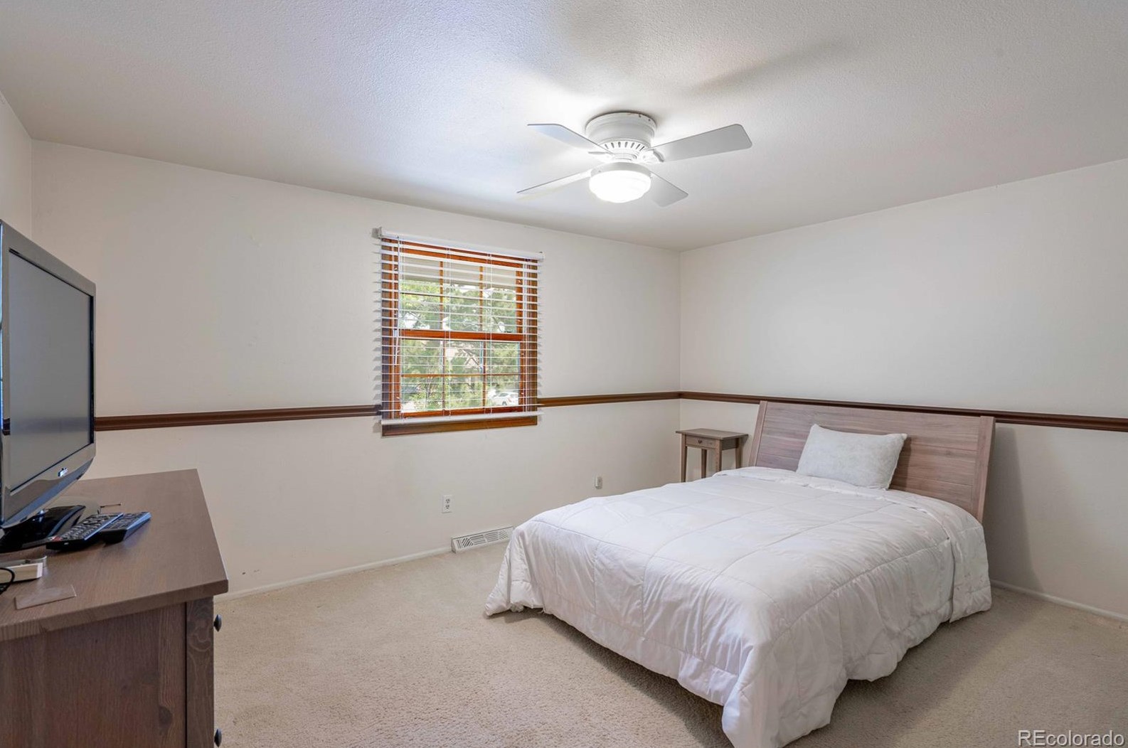 9925 87th Pl, Arvada CO  80005-1219 exterior