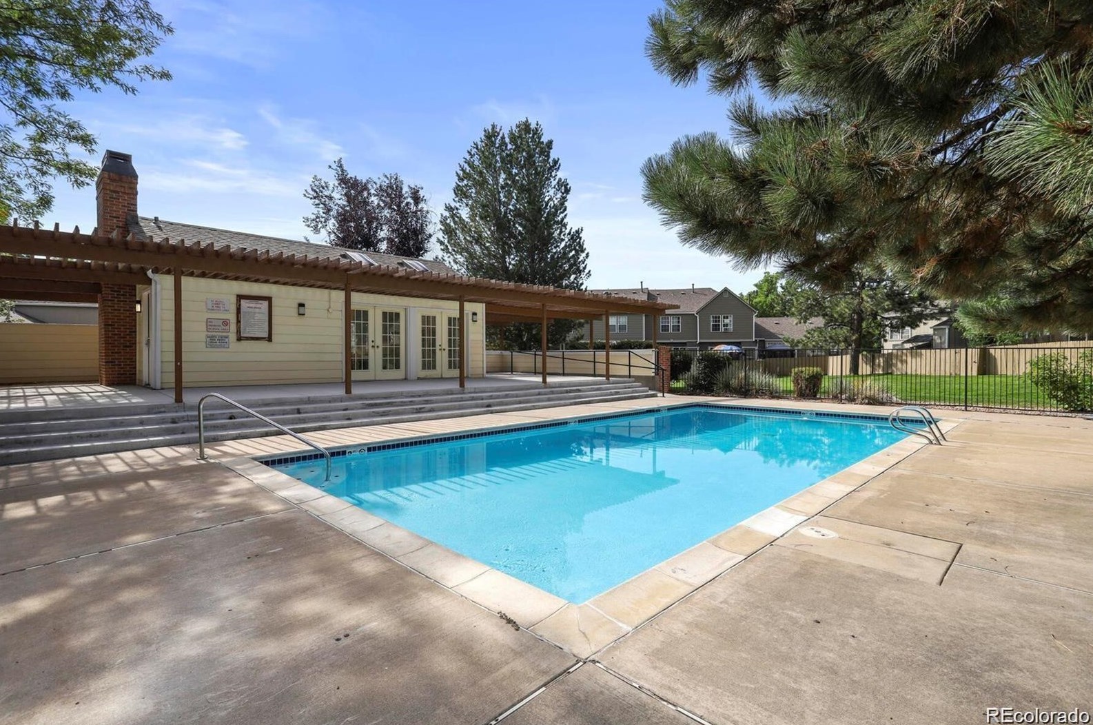 9625 Chatfield Ave, Littleton CO 80128-5097 exterior