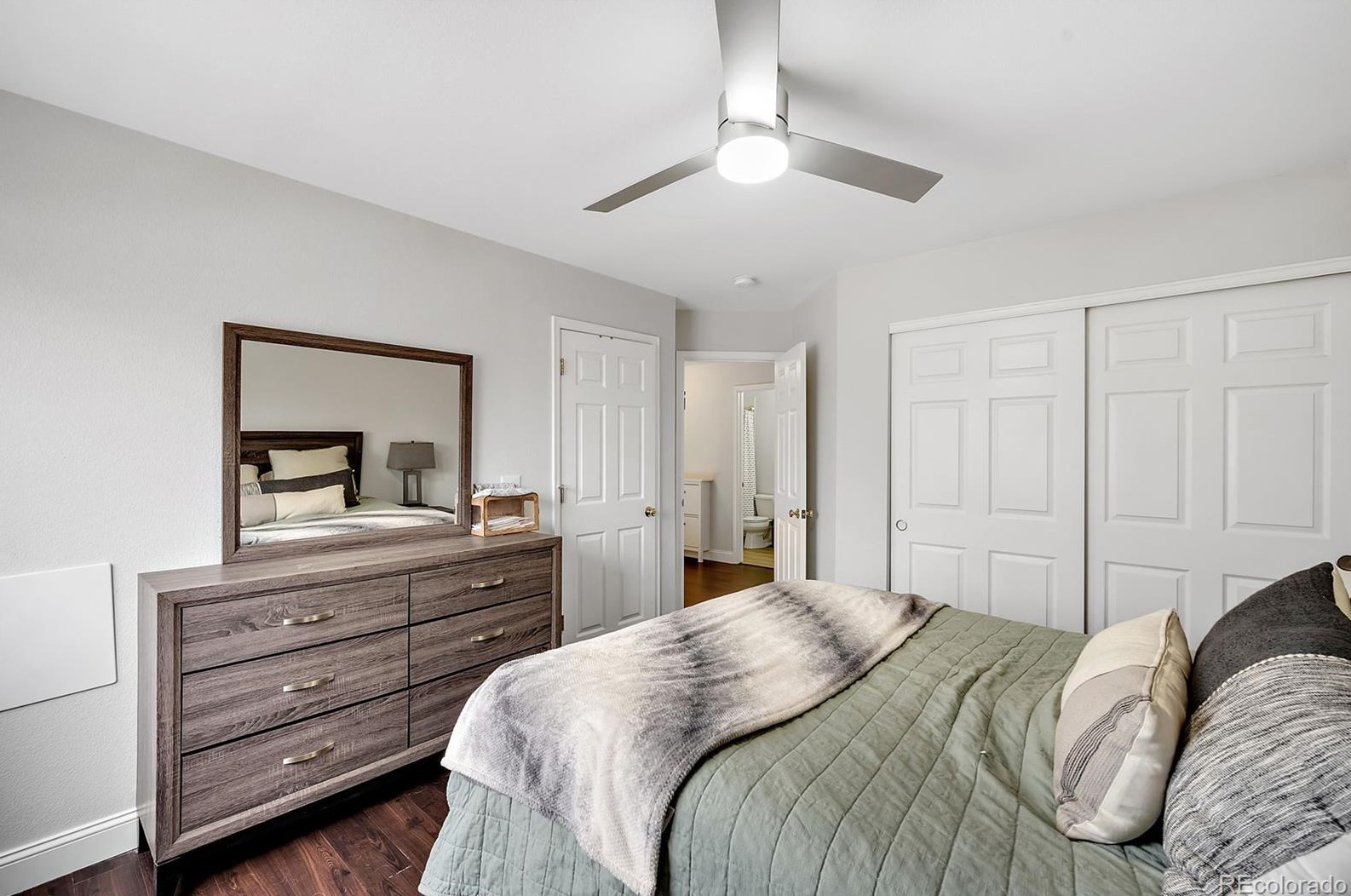 1226 Braewood Ave, Littleton CO  80129-5619 exterior