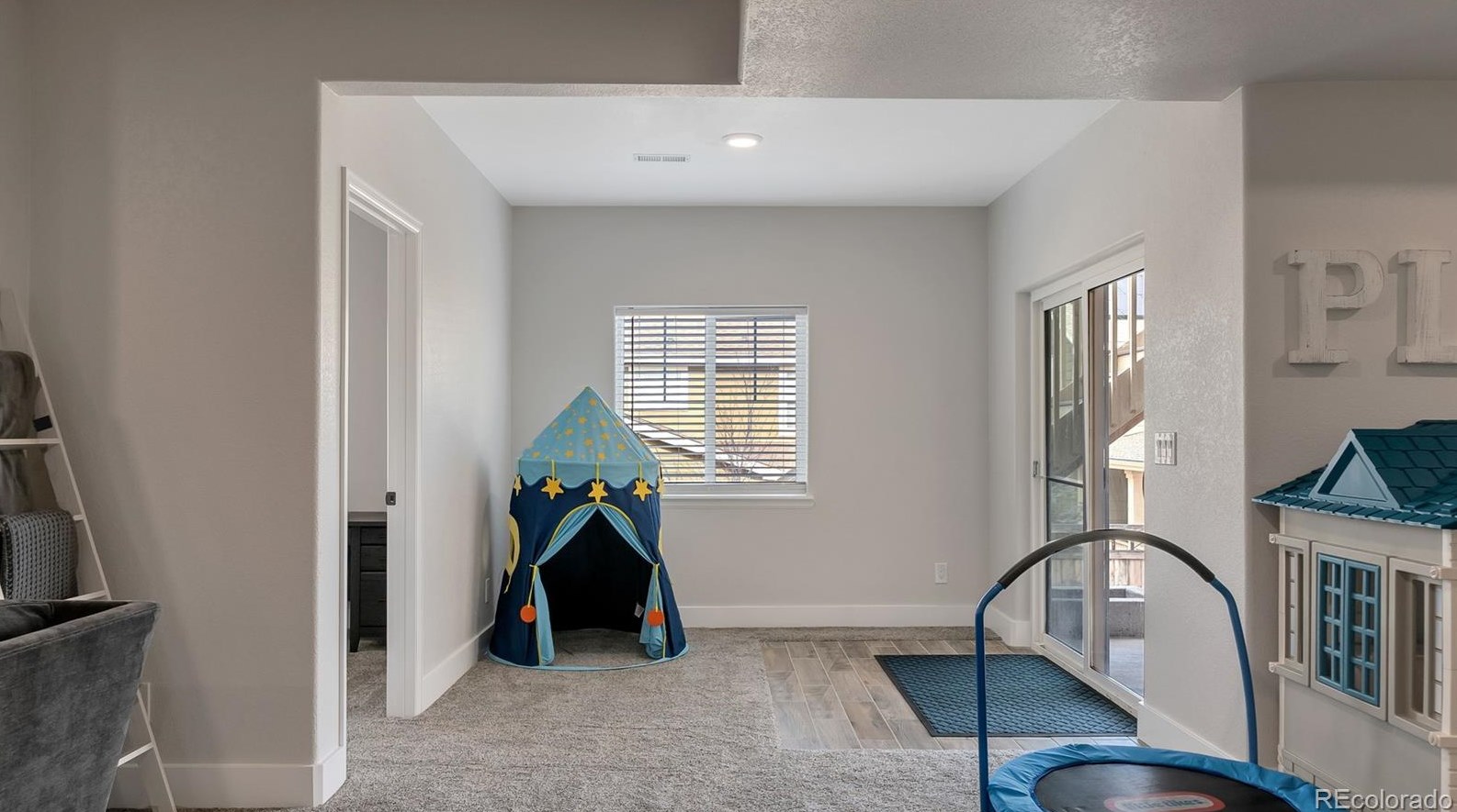 2499 Ambience Ln, Castle Rock CO  80109-3751 exterior