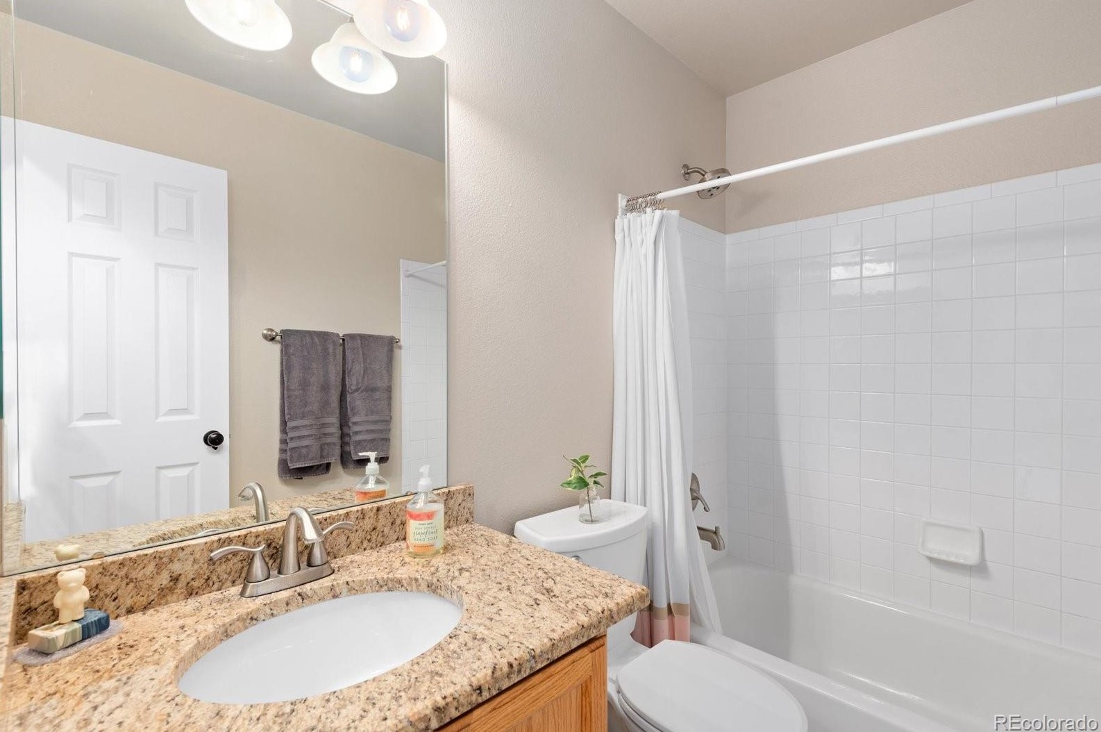 9724 Cv Crk Dr, Littleton CO 80129-5769 exterior