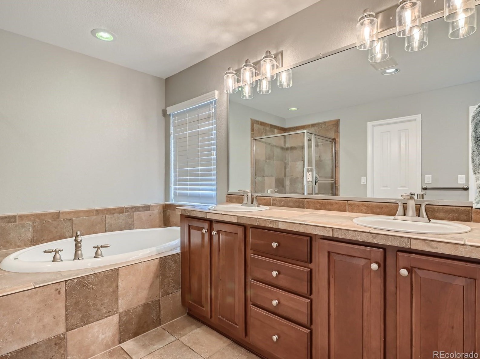 4760 Bluegate Dr, Littleton CO  80130-6600 exterior