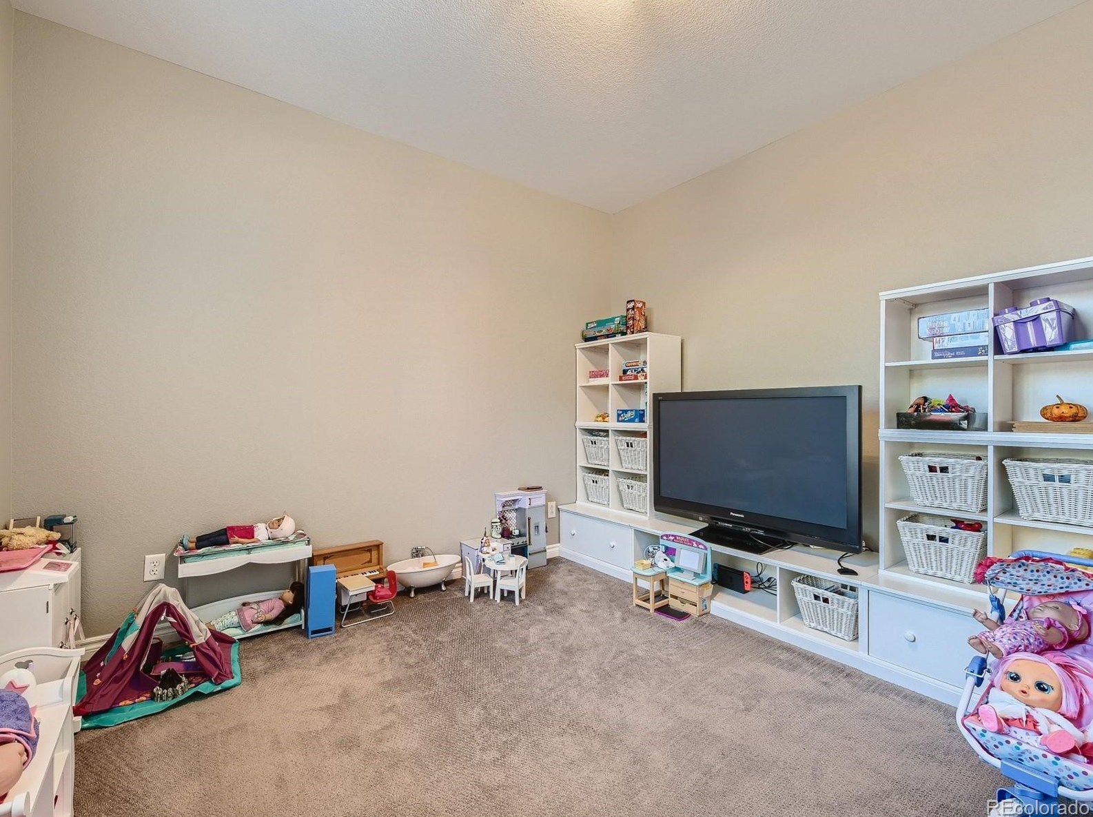 4760 Bluegate Dr, Littleton CO  80130-6600 exterior