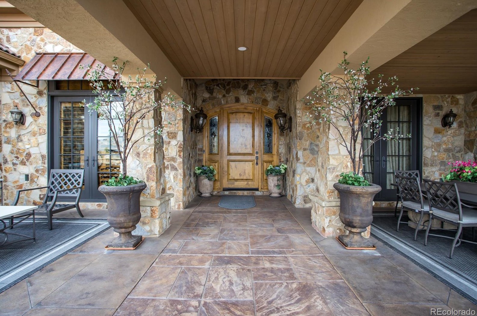 4340 Preserve Pkwy, Littleton CO  80121-3939 exterior