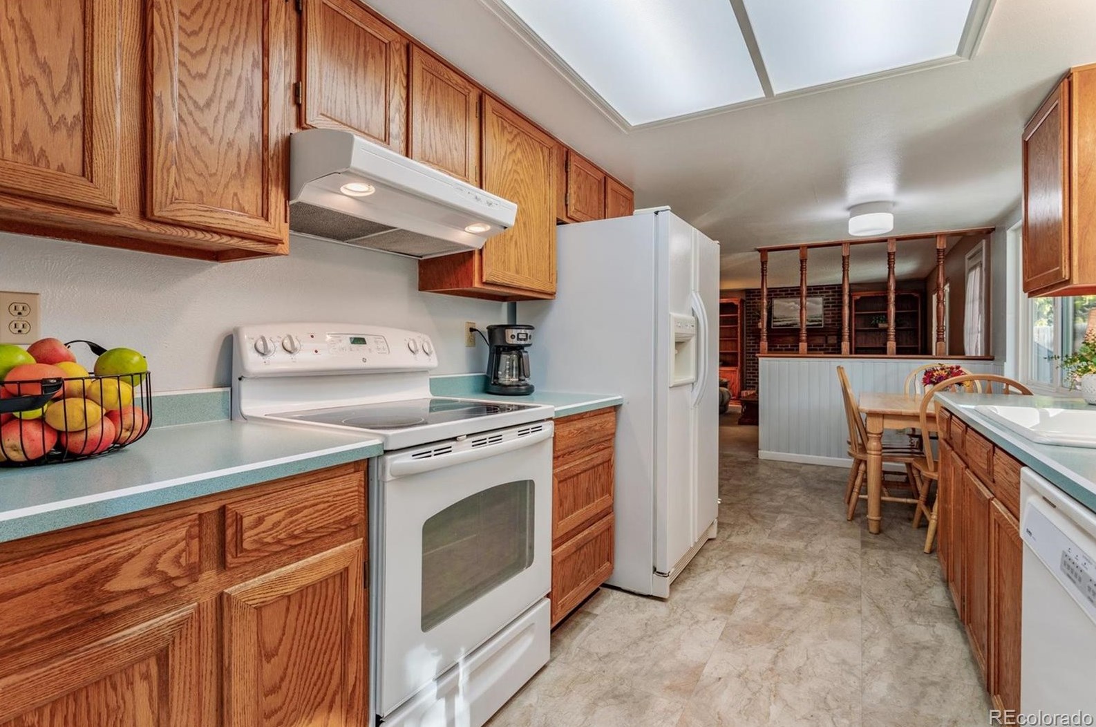 9960 Wagon Trl Dr, Littleton CO 80123-1955 exterior