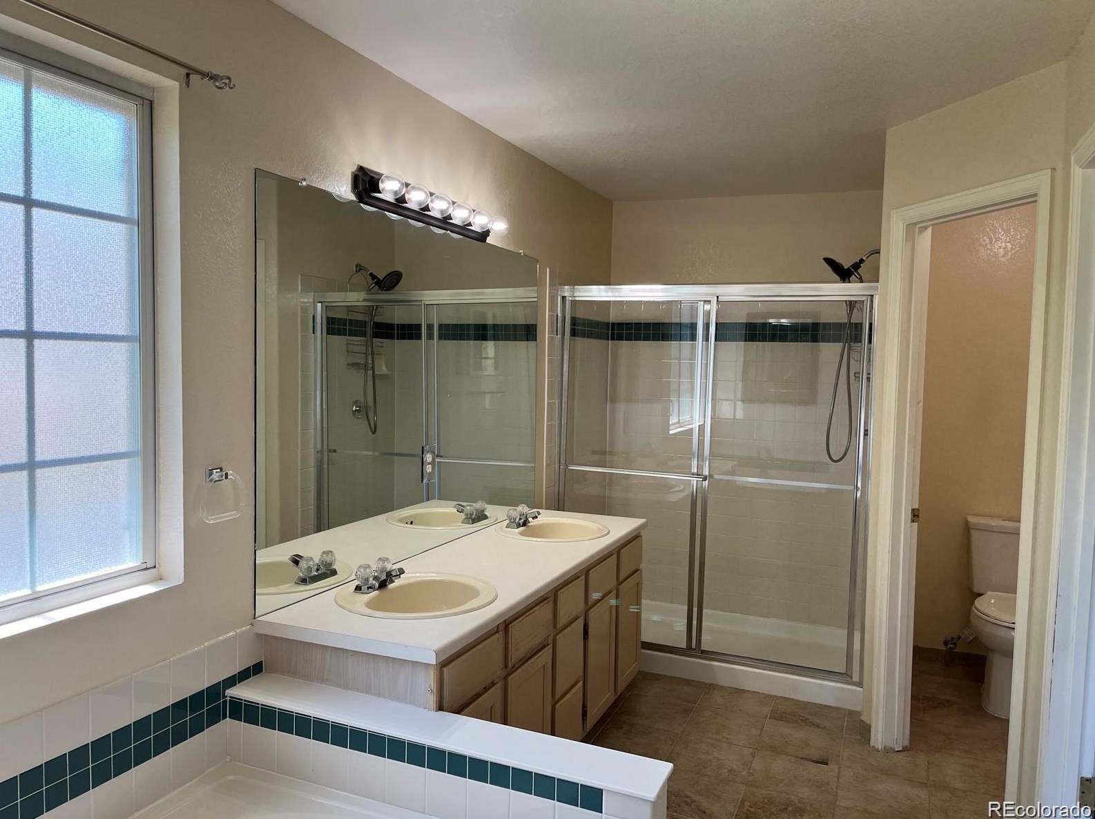 3314 White Oak St, Littleton CO 80129-6307 exterior