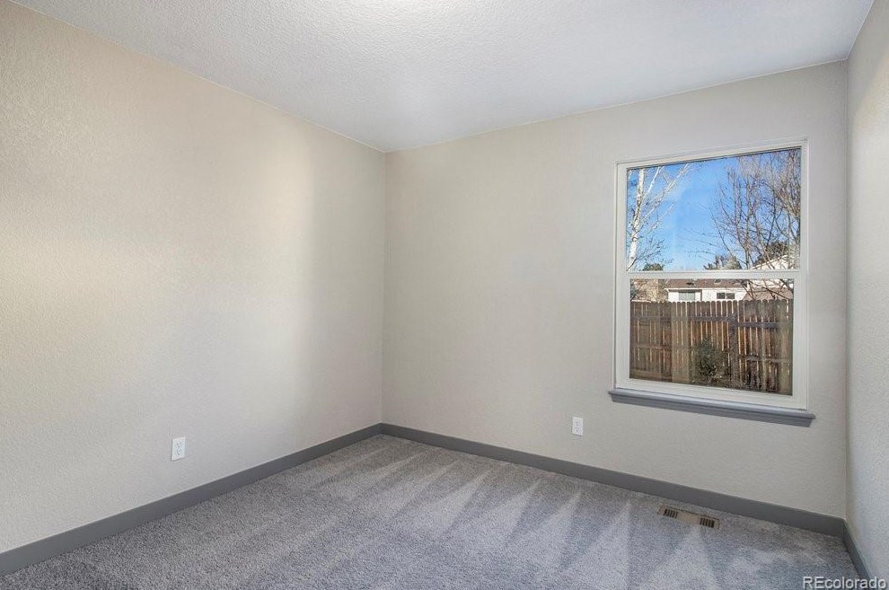 8851 Layton Ave, Littleton CO  80123-1861 exterior